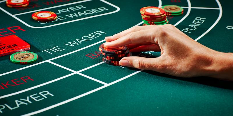 Cách chơi bài Baccarat ở nhà cái Qh88 dễ thắng nhất
